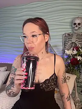 EvaNude- online show from October 2025 10:00:02 PM