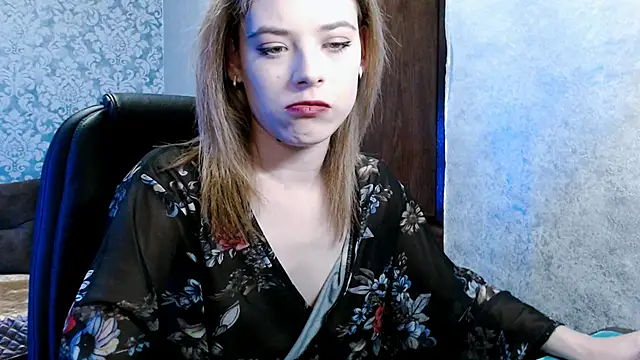 Kate  Loves online show from March 2026 07:42:01 PM