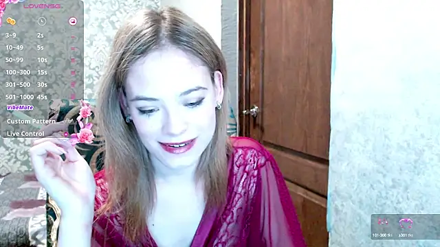 Snapshot of Kate__Loves chatting on October 2025 05:46:01 PM Kate Loves online show from October 2025 05:46:01 PM