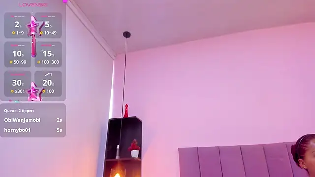 Snapshot of HoollyHendrix chatting on October 2025 08:32:02 PM HoollyHendrix online show from October 2025 08:32:02 PM