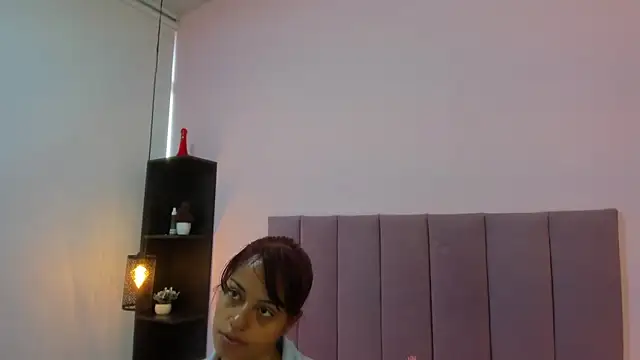 Snapshot of HoollyHendrix chatting on October 2025 08:51:02 PM HoollyHendrix online show from October 2025 08:51:02 PM