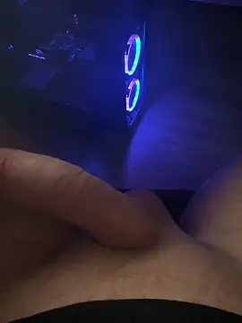 jstntz online show from December 2025 11:52:02 PM