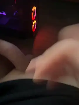 jstntz online show from February 2026 06:42:02 AM