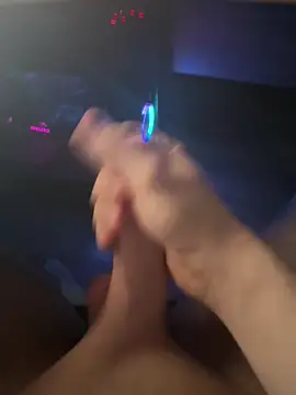 jstntz online show from April 2026 09:18:02 PM