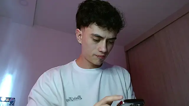 Snapshot of jaico_santos chatting on May 2026 09:11:02 PM jaico santos online show from May 2026 09:11:02 PM