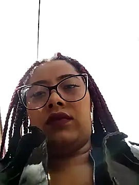 Snapshot of Ebony-Goddess19 chatting on November 2025 03:26:02 PM Ebony-Goddess19 online show from November 2025 03:26:02 PM