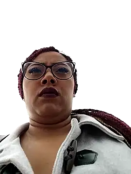 Snapshot of Ebony-Goddess19 chatting on November 2025 05:05:01 PM Ebony-Goddess19 online show from November 2025 05:05:01 PM