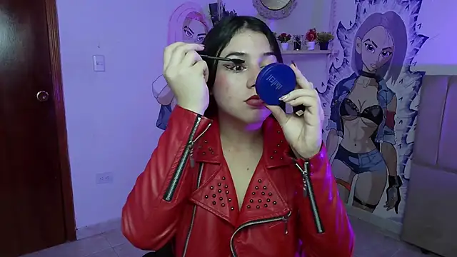 ilayra smith online show from November 2025 08:45:02 PM