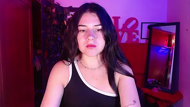 ilayra smith online show from November 2025 08:20:01 PM