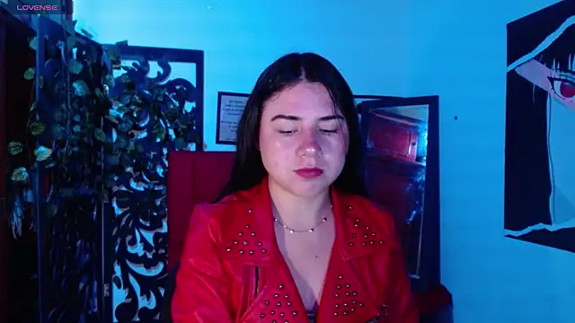 ilayra smith online show from November 2025 08:09:01 PM