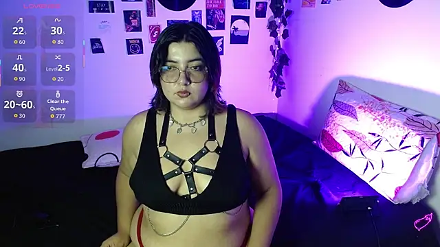 Roxy f w online show from December 2025 12:26:02 AM