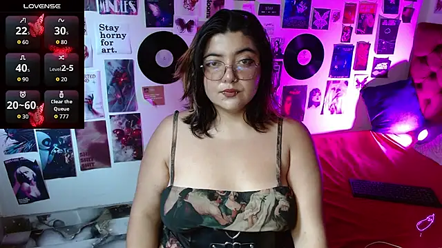 Roxy f w online show from April 2026 01:59:01 PM