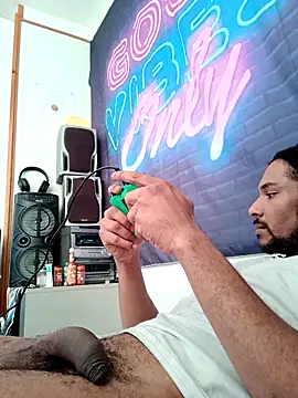 Mikaaa97 online show from March 2026 01:18:01 PM