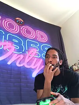 Mikaaa97 online show from February 2026 11:43:02 AM