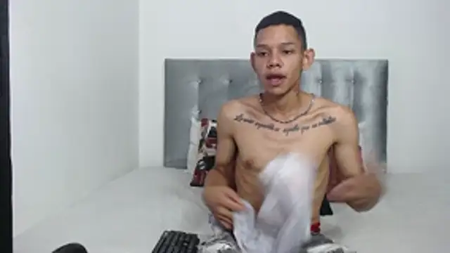 dylandevilx online show from October 2025 06:51:01 PM