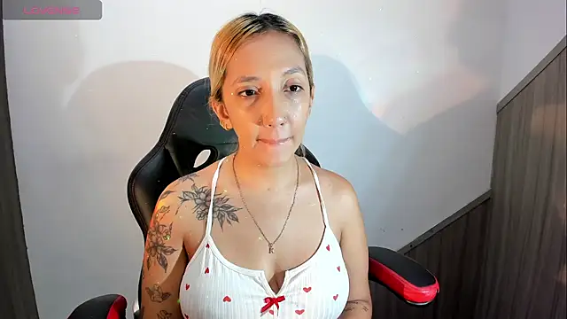 Isa klein online show from April 2026 10:44:01 AM