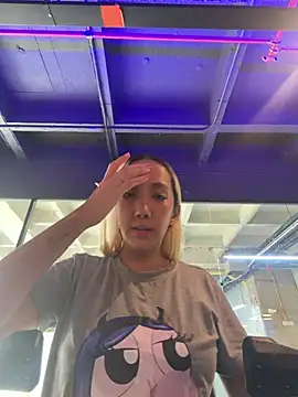 Isa klein online show from January 2026 08:15:02 PM