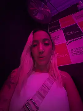 Isa klein online show from January 2026 03:46:01 AM