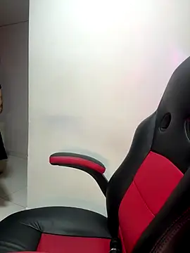 Isa klein online show from November 2025 10:43:02 PM