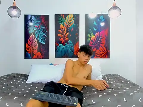Zacktorres  online show from May 2026 08:18:01 PM