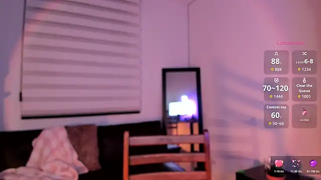 SarahCastillo  online show from October 2025 04:44:02 AM