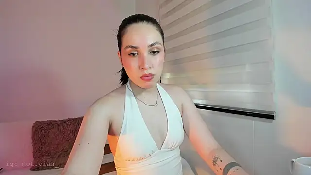 SarahCastillo  online show from March 2026 03:18:02 PM