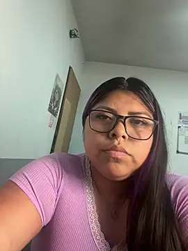 Snapshot of Lunarebelde chatting on December 2025 10:19:02 AM Lunarebelde online show from December 2025 10:19:02 AM