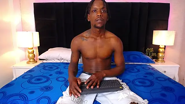 SkylerBigxxx online show from May 2026 04:27:02 AM