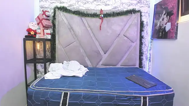 Logan Jhonson online show from November 2025 02:38:02 AM