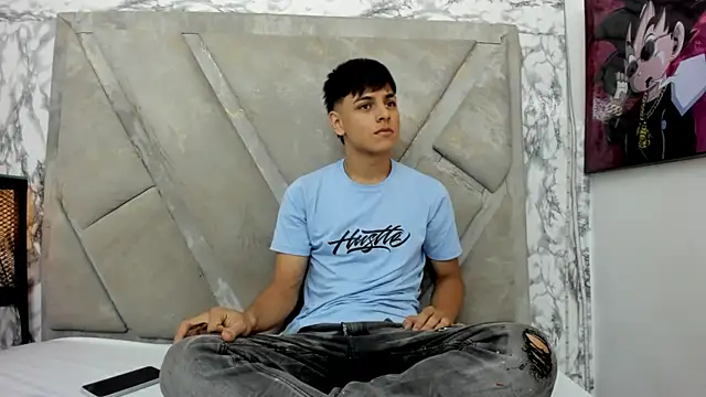 Logan Jhonson online show from November 2025 02:27:01 AM