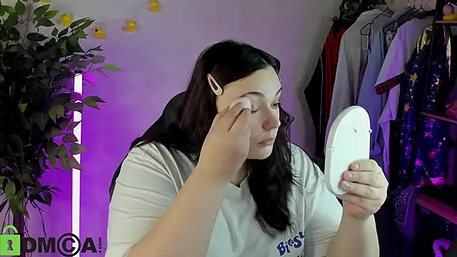 Mia R0ss online show from February 2026 11:11:02 PM