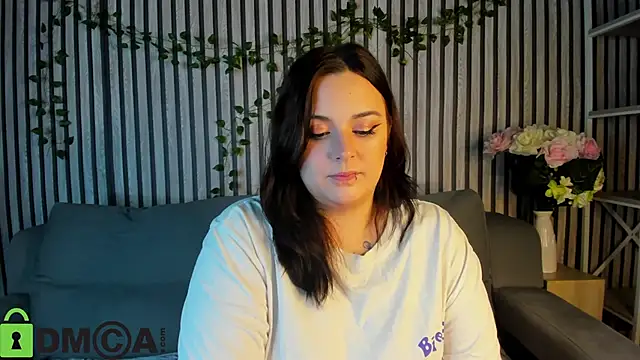 Mia R0ss online show from October 2025 01:06:02 AM