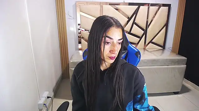 Maily a  online show from January 2026 02:51:02 AM