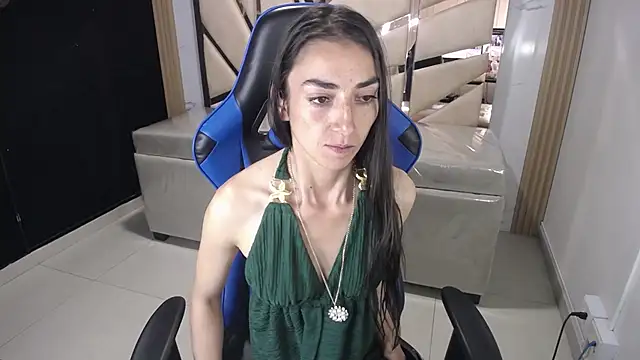 Maily a  online show from December 2025 12:51:01 PM