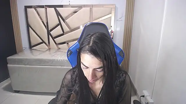 Maily a  online show from November 2025 02:45:02 AM