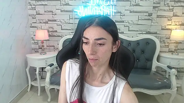 Maily a  online show from September 2025 03:02:01 AM