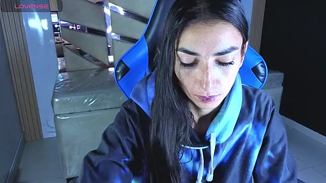 Maily a  online show from March 2026 02:54:01 AM