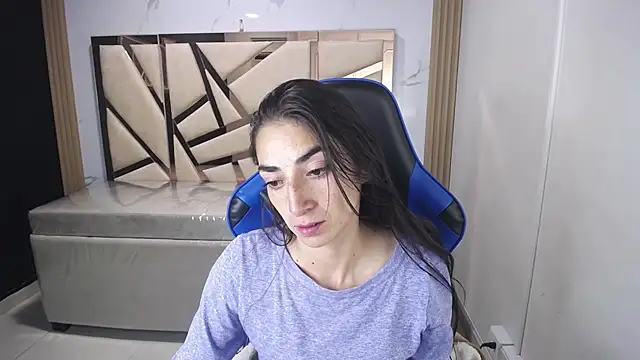 Maily a  online show from November 2025 02:55:02 AM