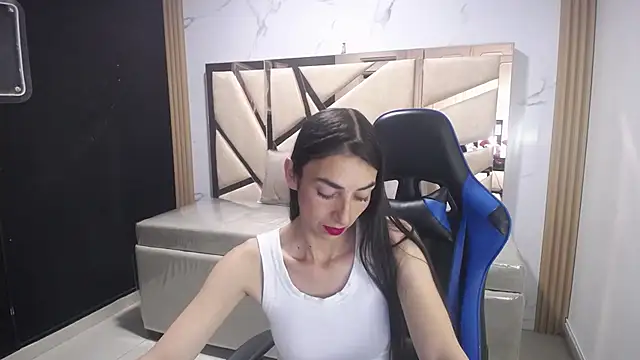 Maily a  online show from November 2025 03:22:01 AM