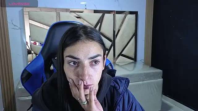 Maily a  online show from February 2026 03:05:01 AM