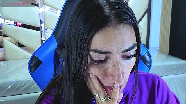 Maily a  online show from April 2026 03:10:02 AM