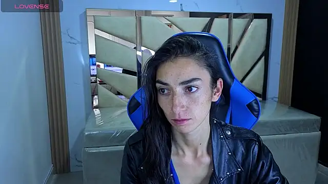 Maily a  online show from March 2026 12:38:02 PM