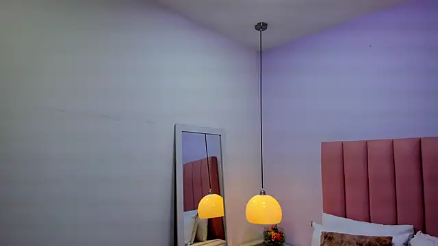 Amy Ferreira online show from November 2025 02:59:01 AM