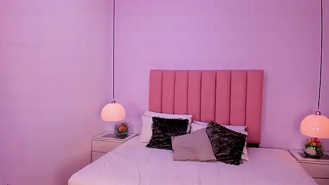 Amy Ferreira online show from November 2025 10:24:02 PM