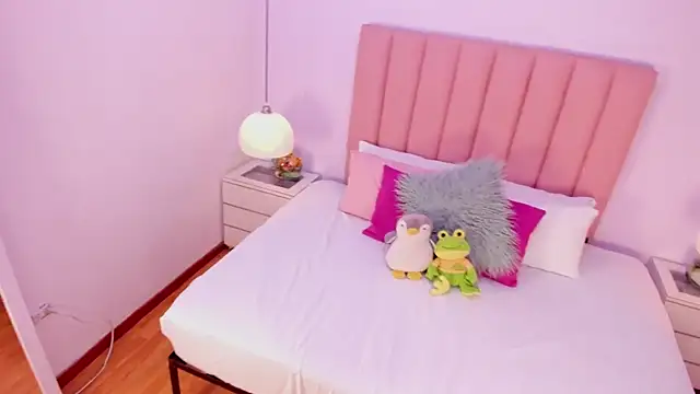 Amy Ferreira online show from November 2025 12:42:02 AM