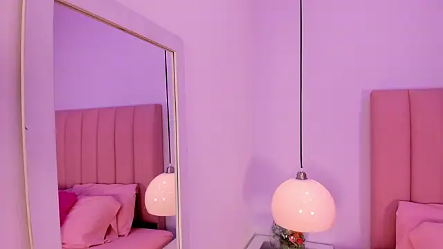 Amy Ferreira online show from October 2025 03:16:02 AM