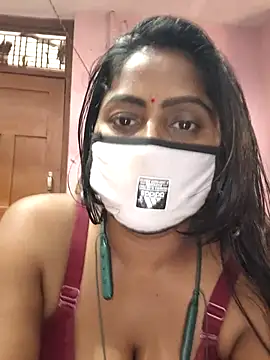 Jasmine Januja online show from November 2025 03:11:01 AM