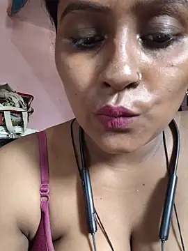 Jasmine Januja online show from May 2026 02:52:02 AM