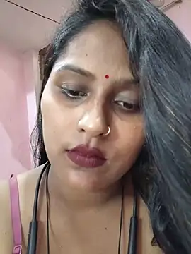 Jasmine Januja online show from June 2026 02:16:02 AM