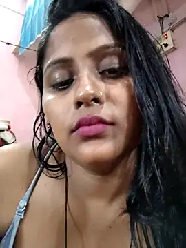 Jasmine Januja online show from May 2026 03:33:02 AM